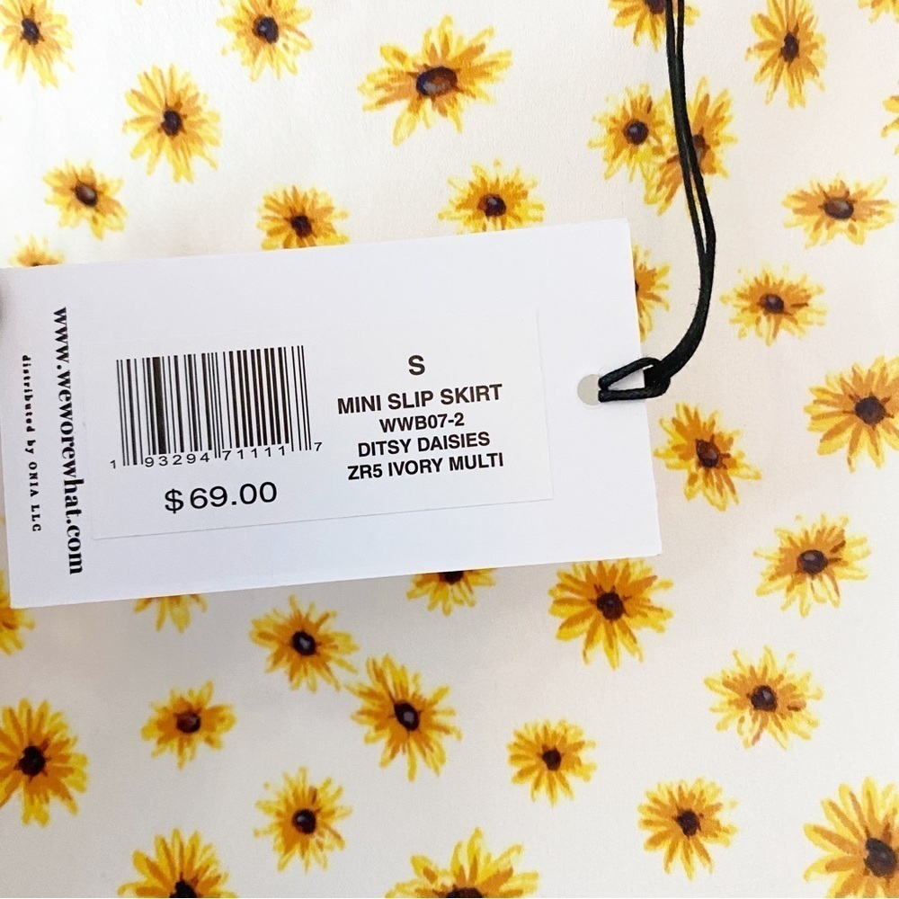 WeWoreWhat Ditsy Daisies Mini Slip Skirt NWT Y2K - Picture 6 of 11